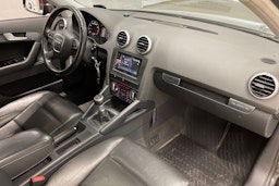 Harmaa Audi A3 2012 kuva 24.