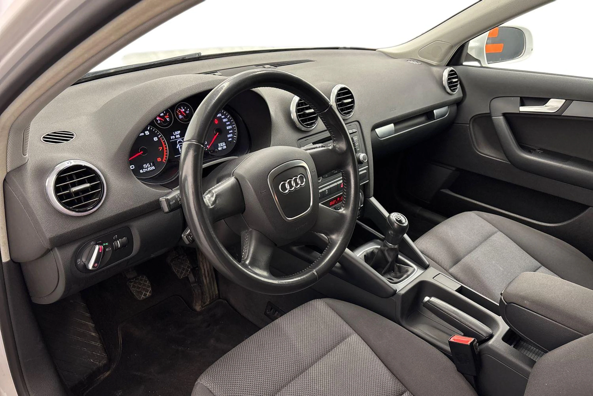 valkoinen Audi A3 2012 kuva 11.