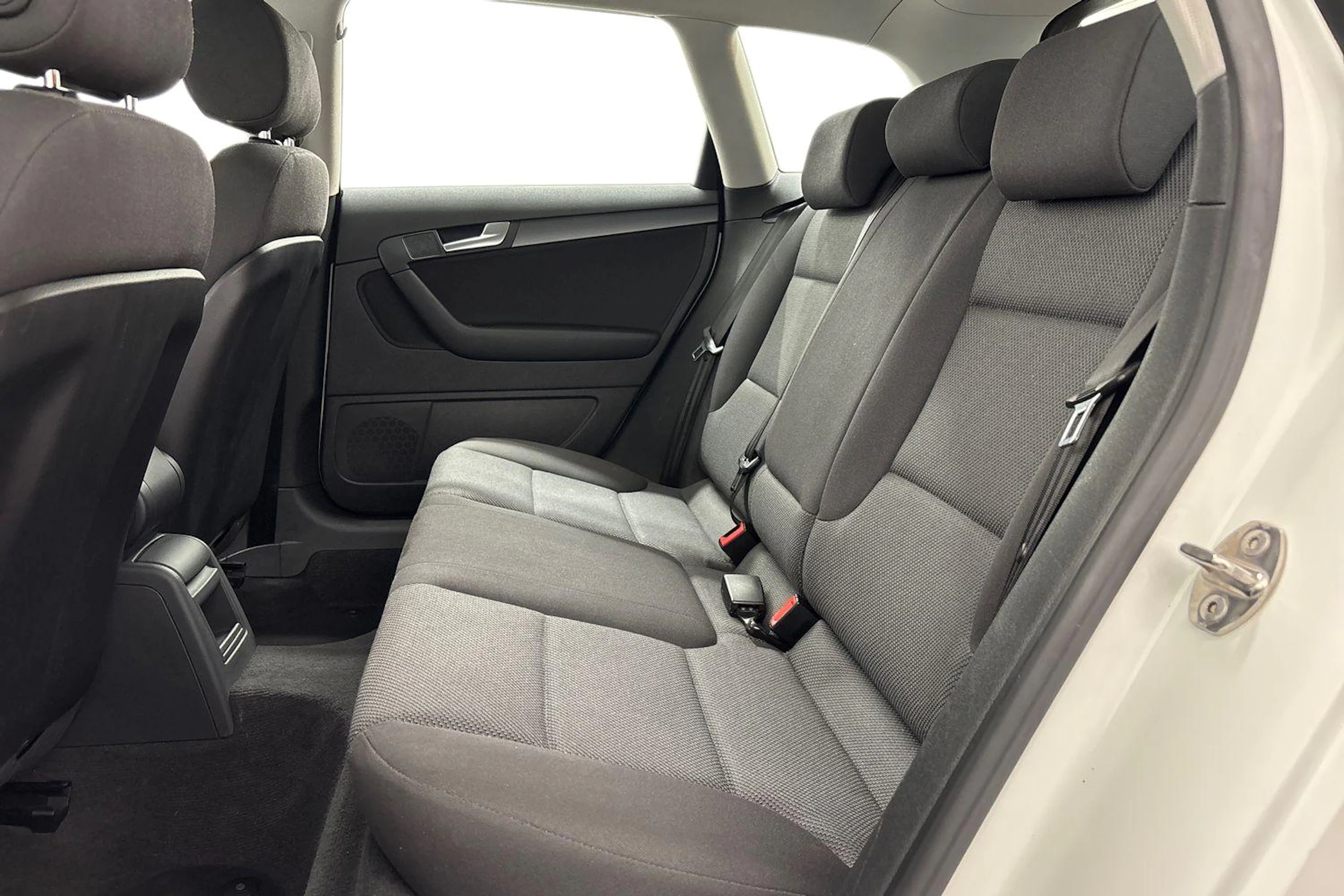 valkoinen Audi A3 2012 kuva 14.