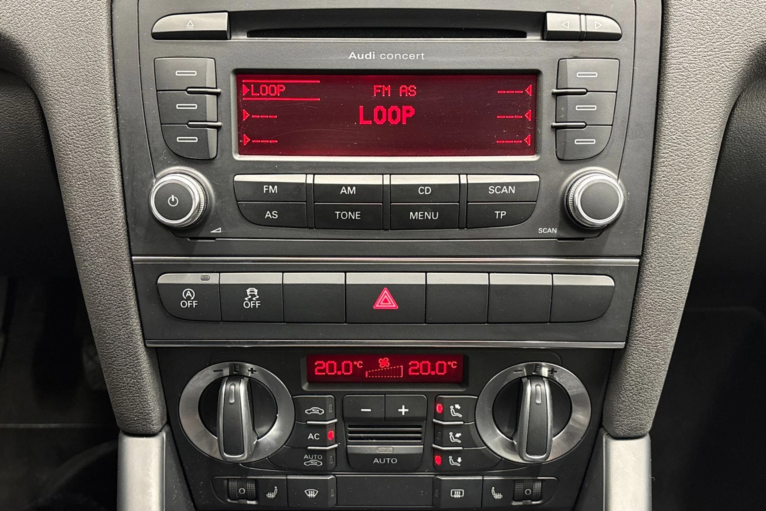 valkoinen Audi A3 2012 kuva 22.