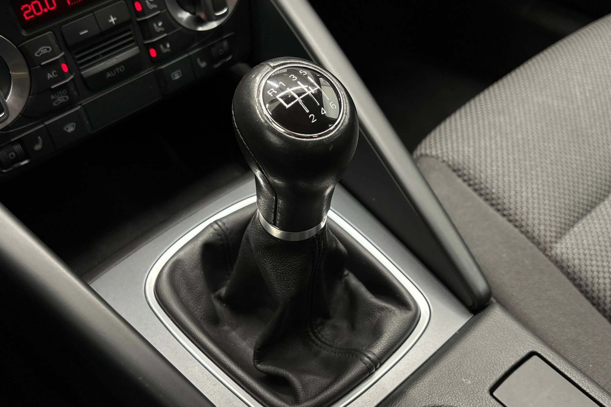 valkoinen Audi A3 2012 kuva 23.