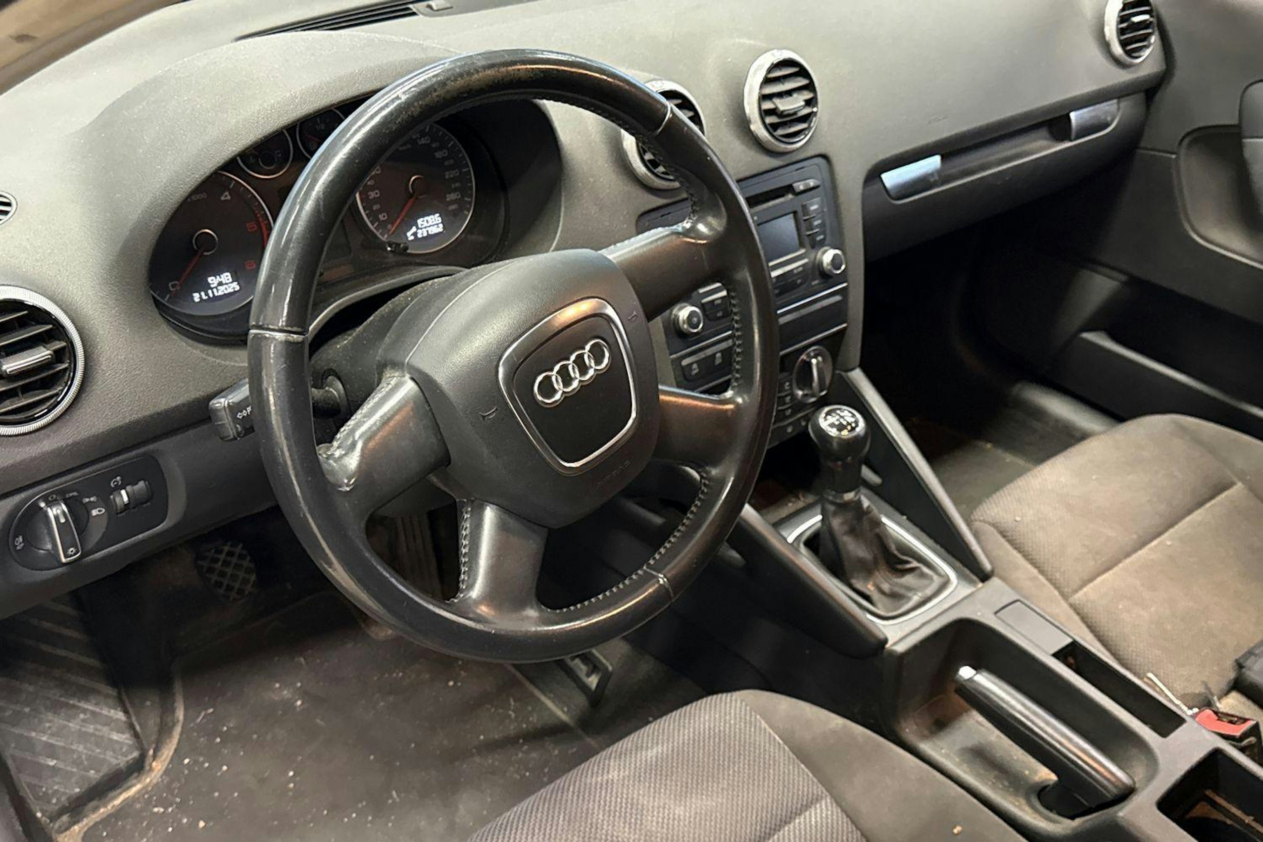 Sininen Audi A3 2012 kuva 7.