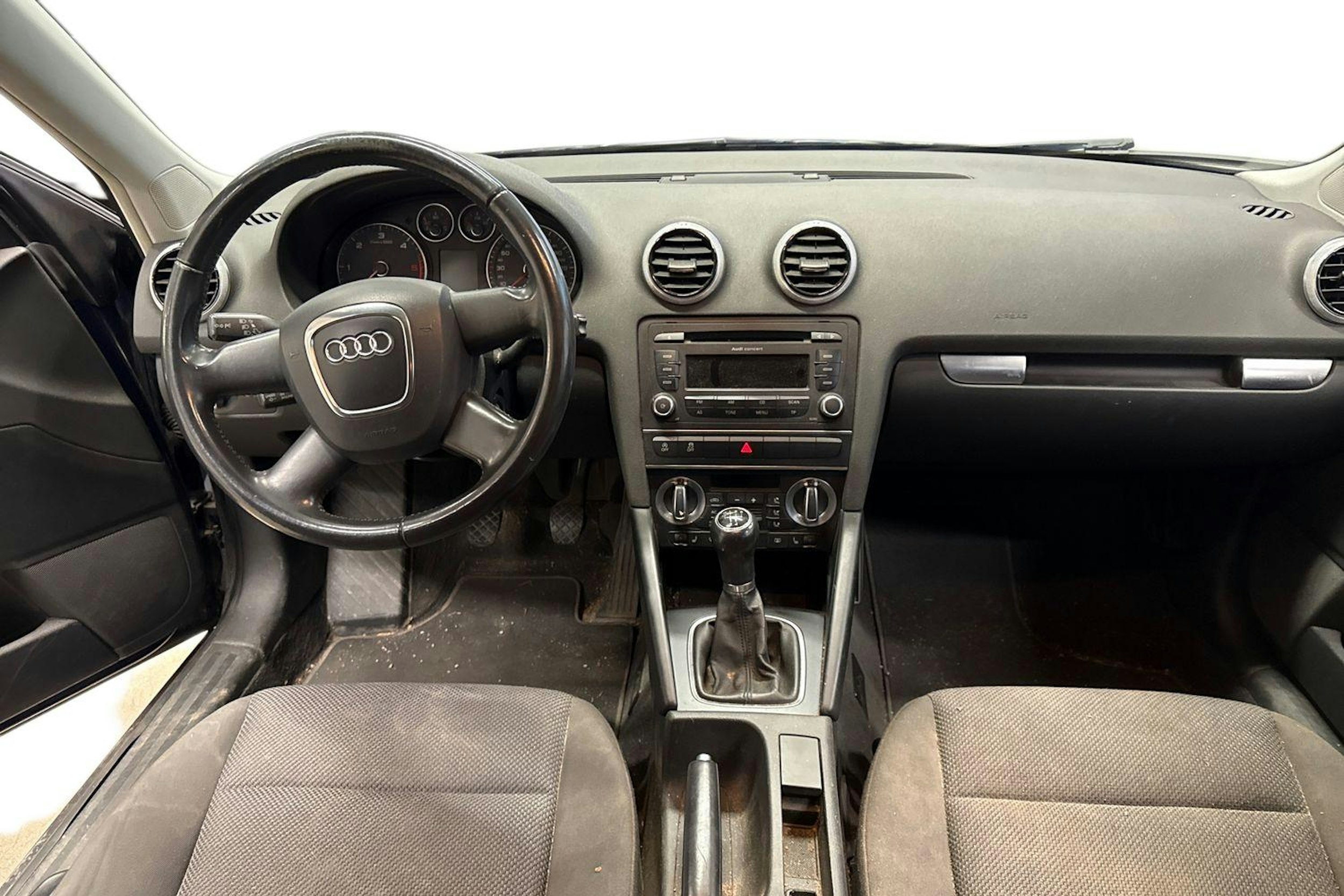 Sininen Audi A3 2012 kuva 9.