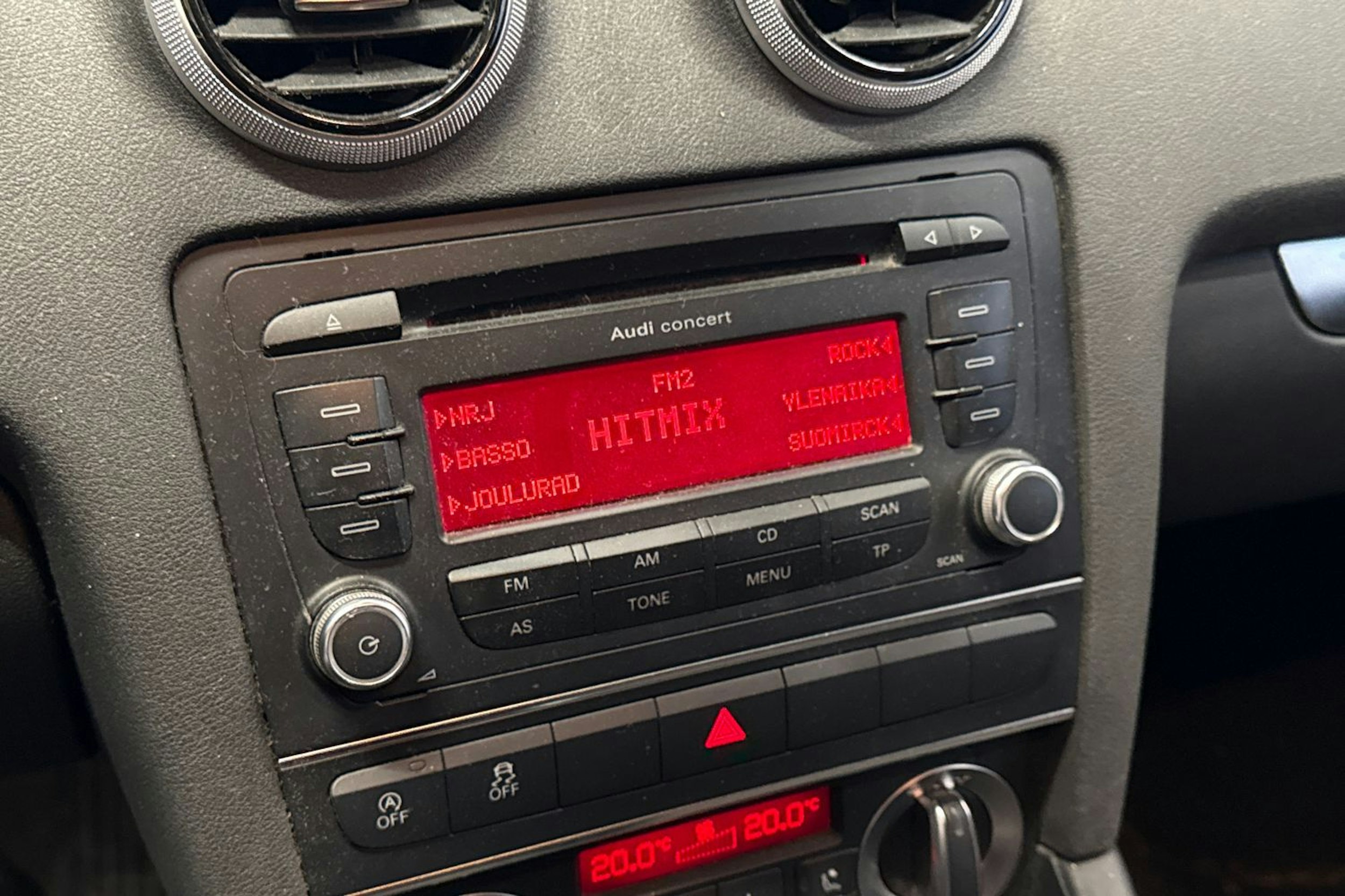 Sininen Audi A3 2012 kuva 16.