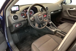 Sininen Audi A3 2012 kuva 7.