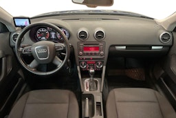 Sininen Audi A3 2012 kuva 9.