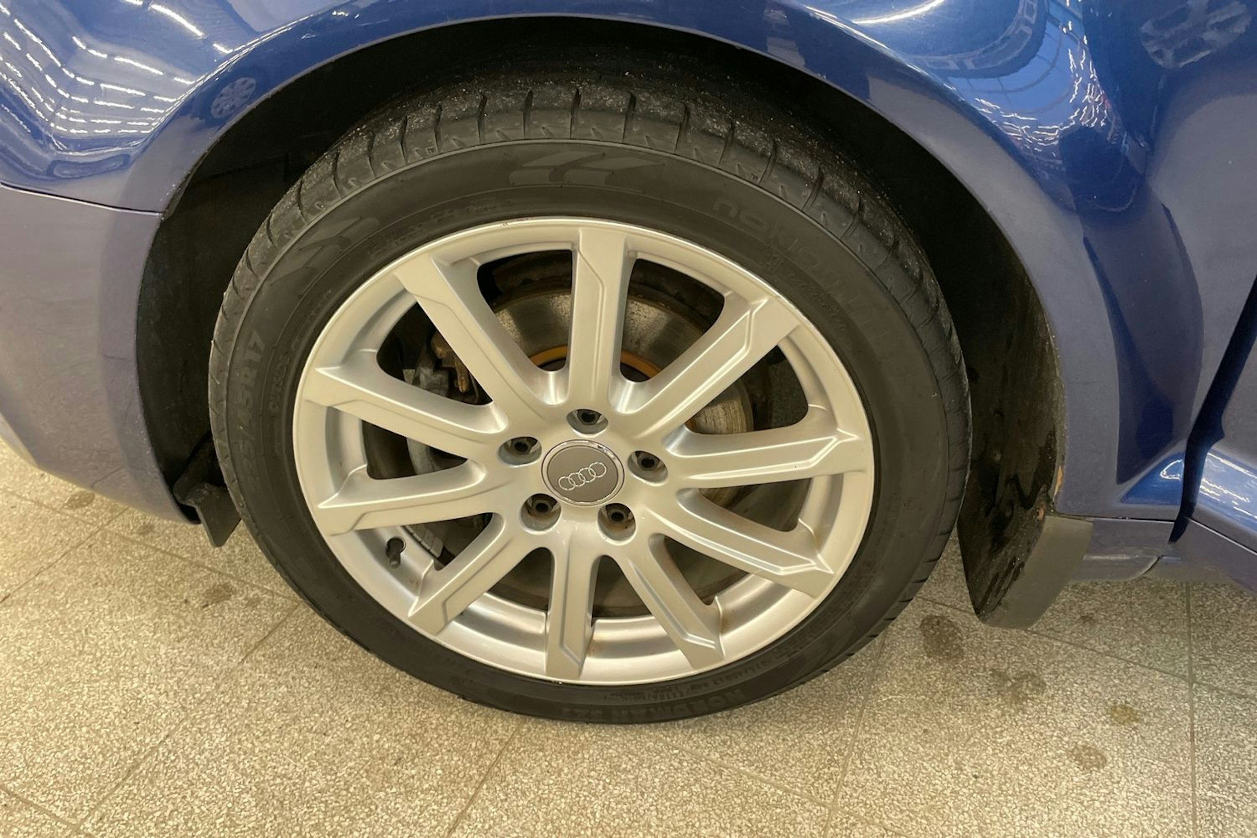 Sininen Audi A3 2012 kuva 11.