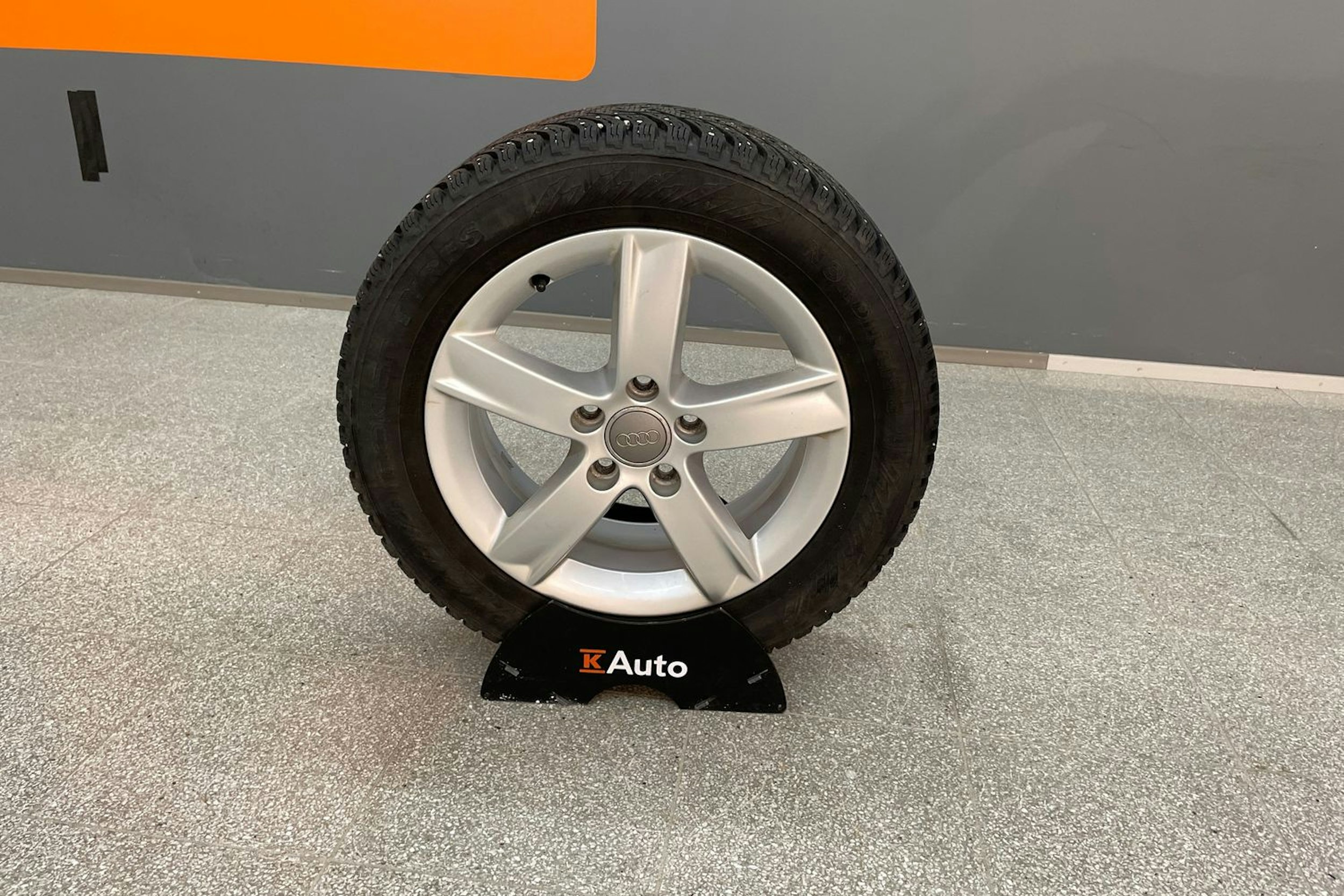 Sininen Audi A3 2012 kuva 22.