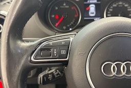 punainen Audi A3 2012 kuva 12.