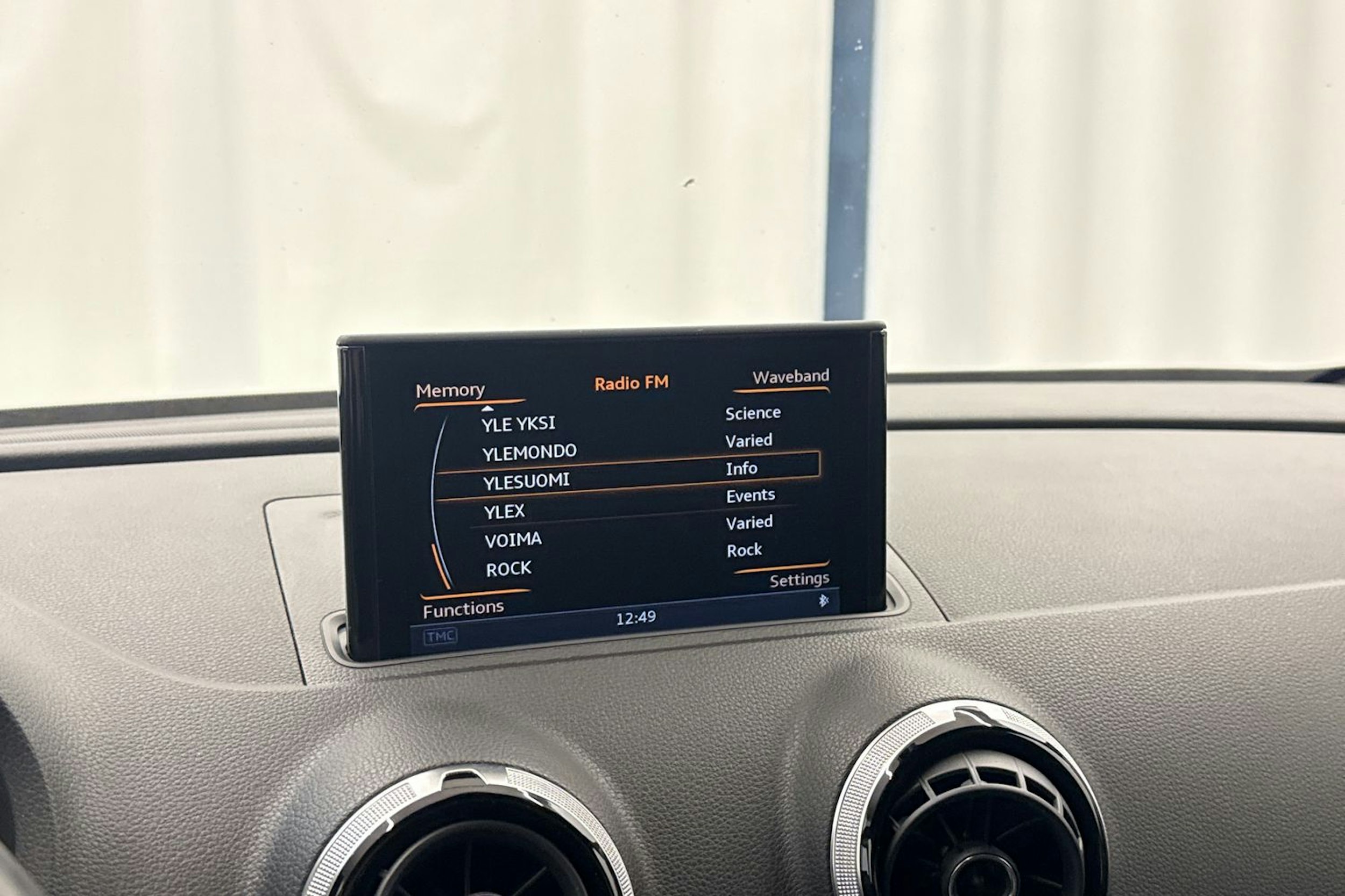 punainen Audi A3 2012 kuva 17.