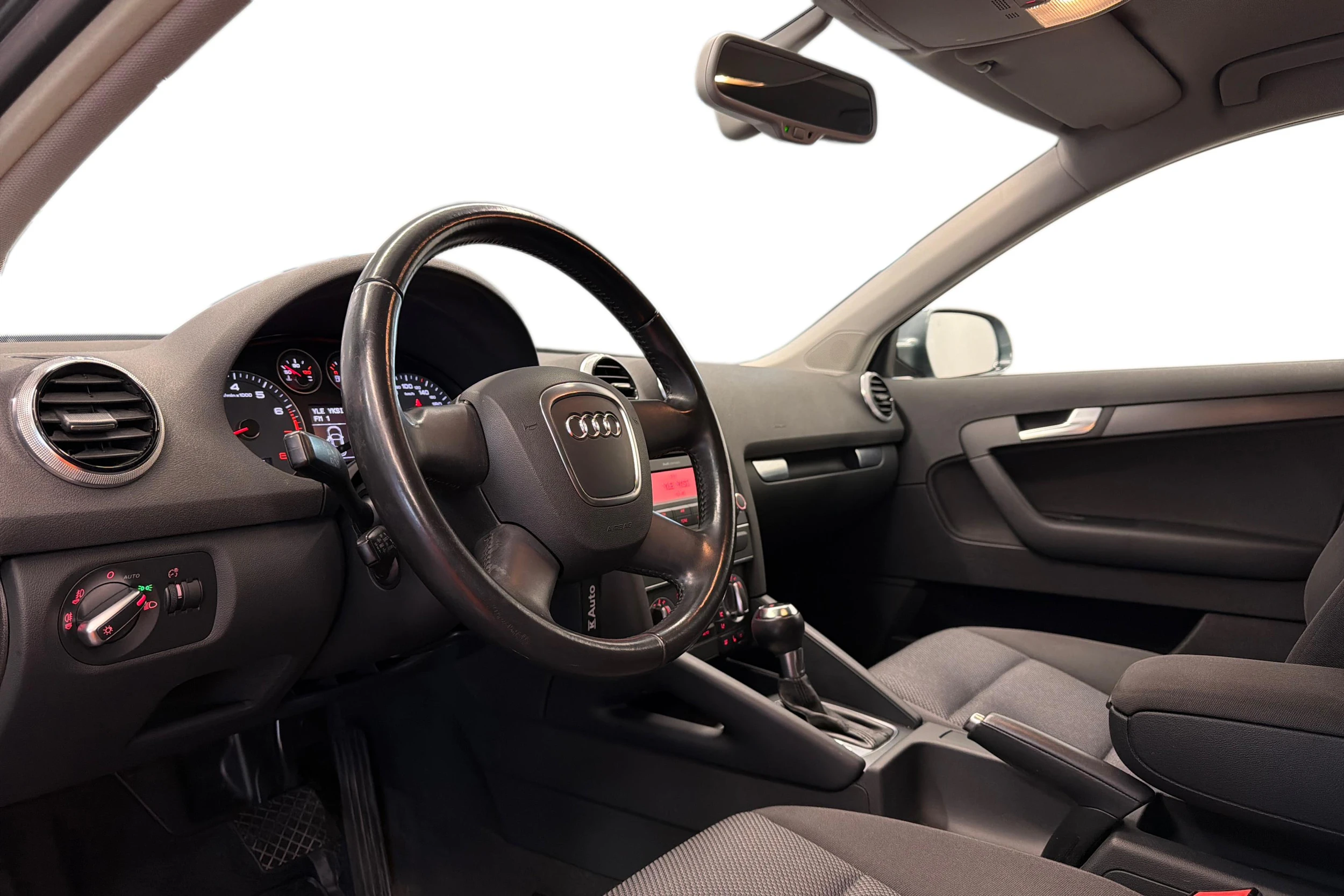 harmaa Audi A3 2012 kuva 6.