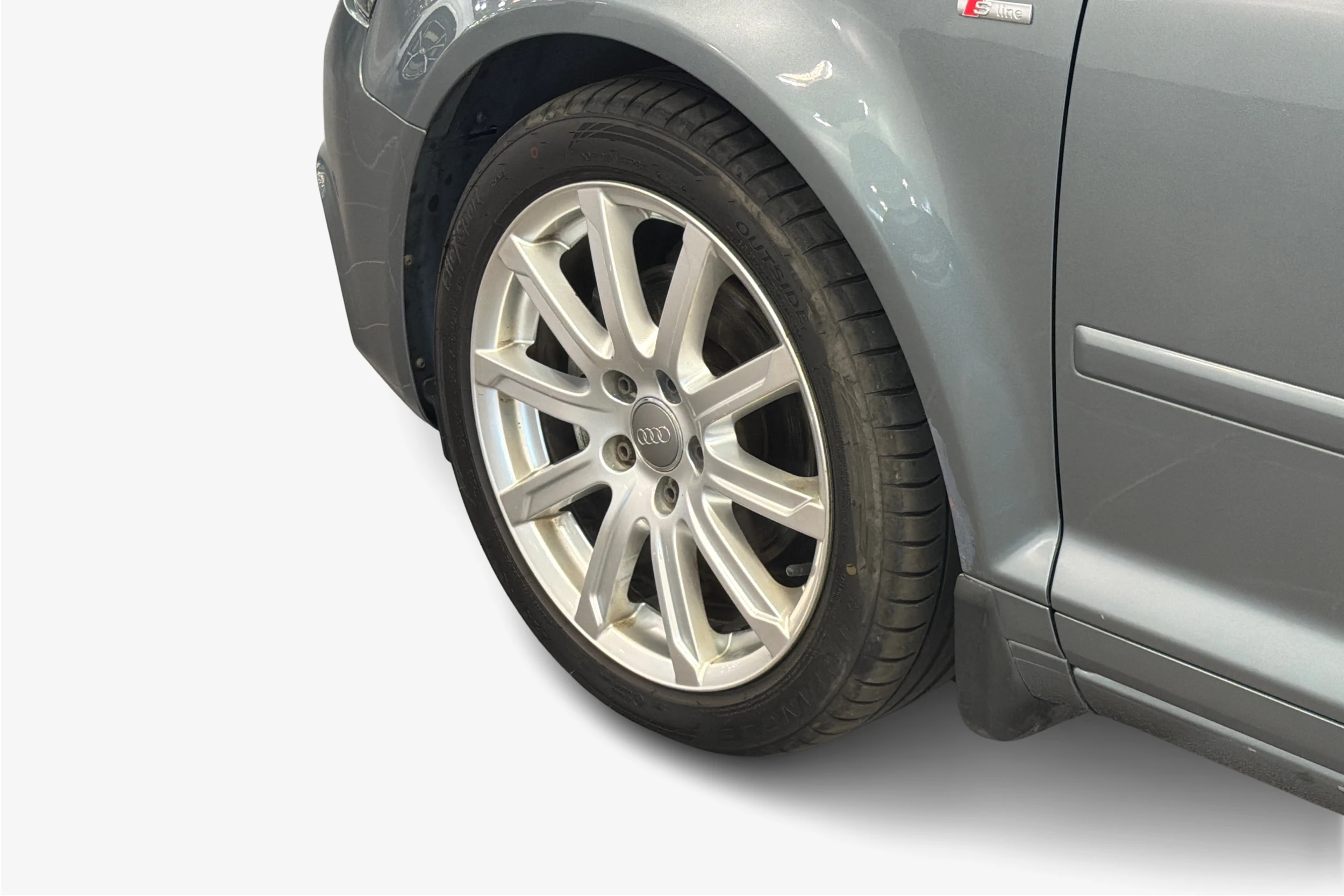 harmaa Audi A3 2012 kuva 9.