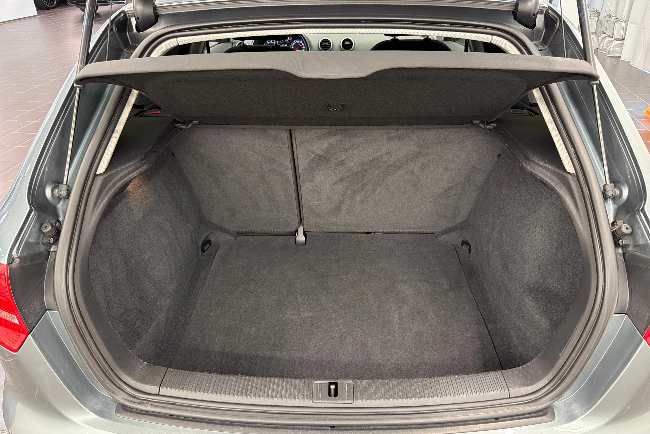 harmaa Audi A3 2012 kuva 12.