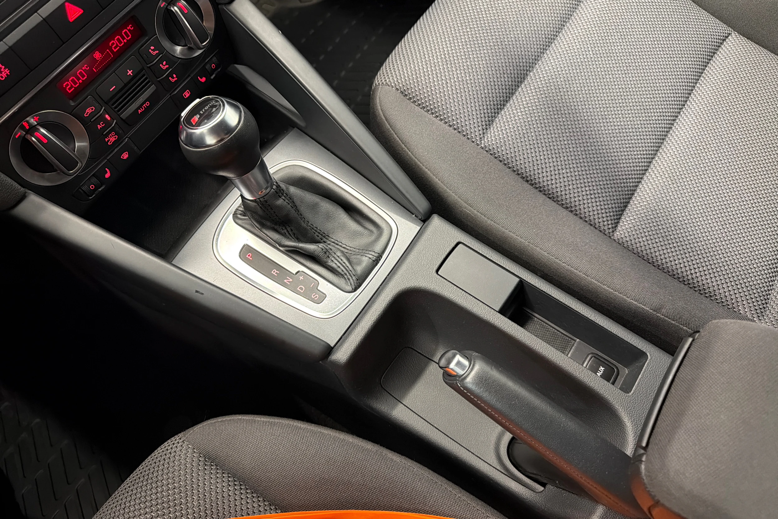 harmaa Audi A3 2012 kuva 16.
