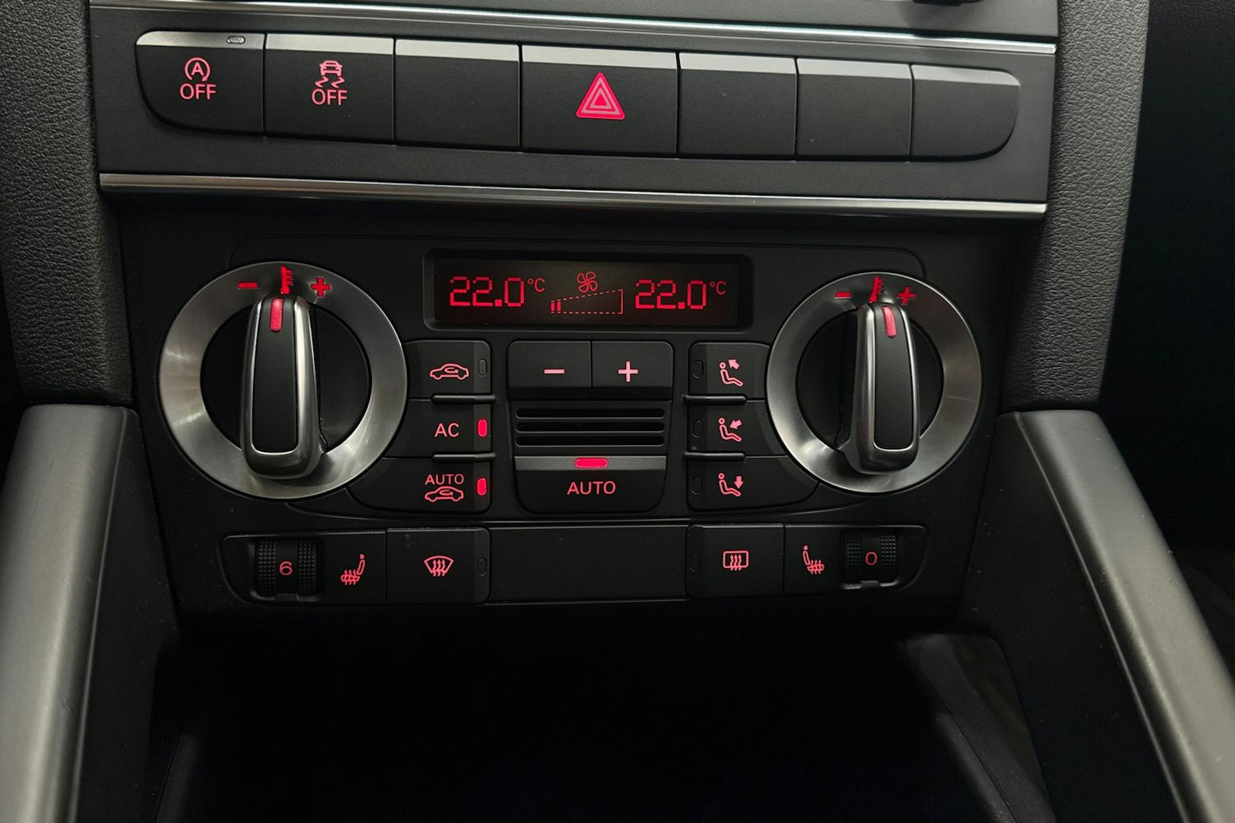 valkoinen Audi A3 2012 kuva 21.