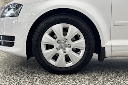 valkoinen Audi A3 2012 kuva 29.