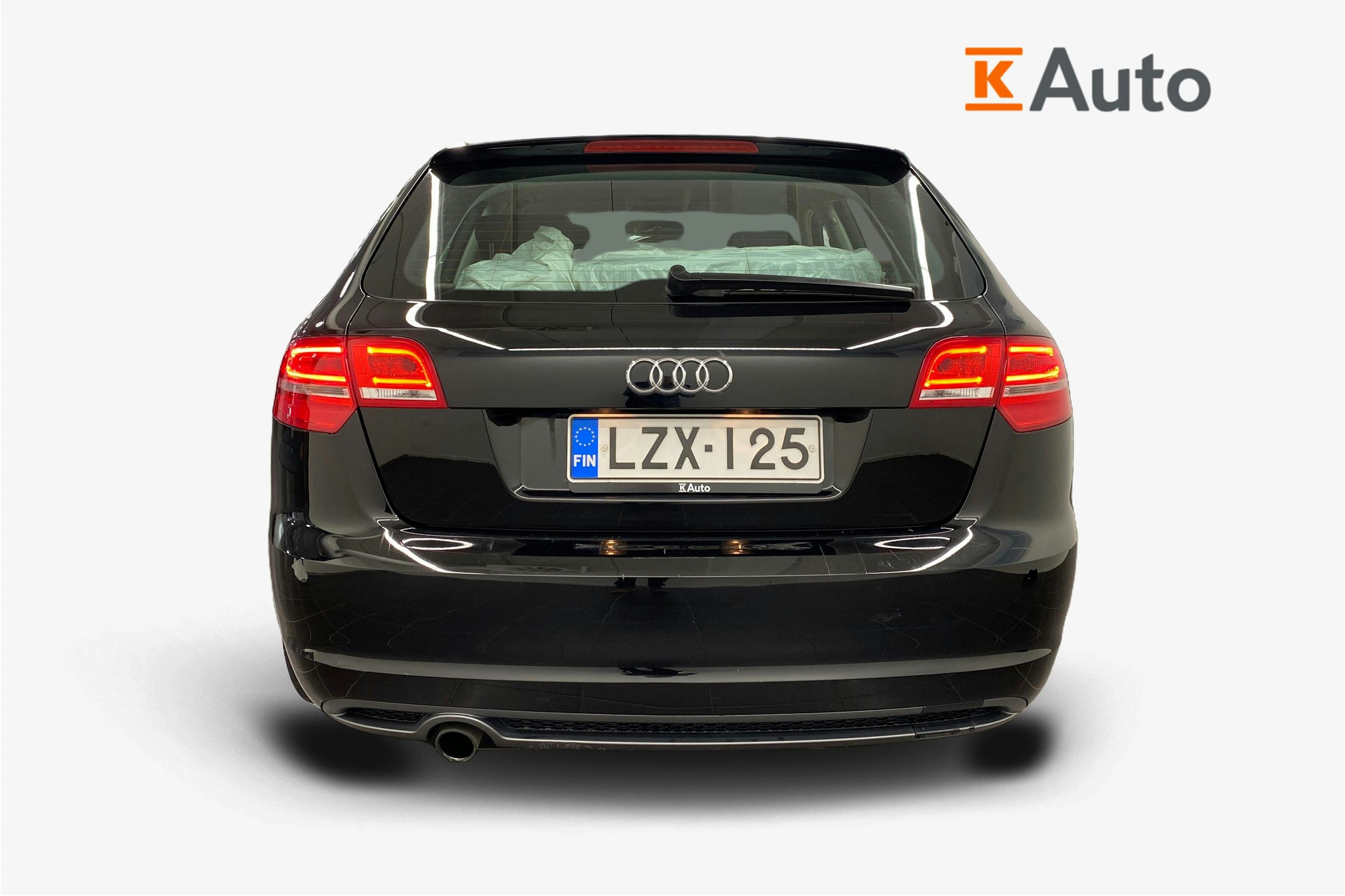 Musta Audi A3 2012 kuva 3.