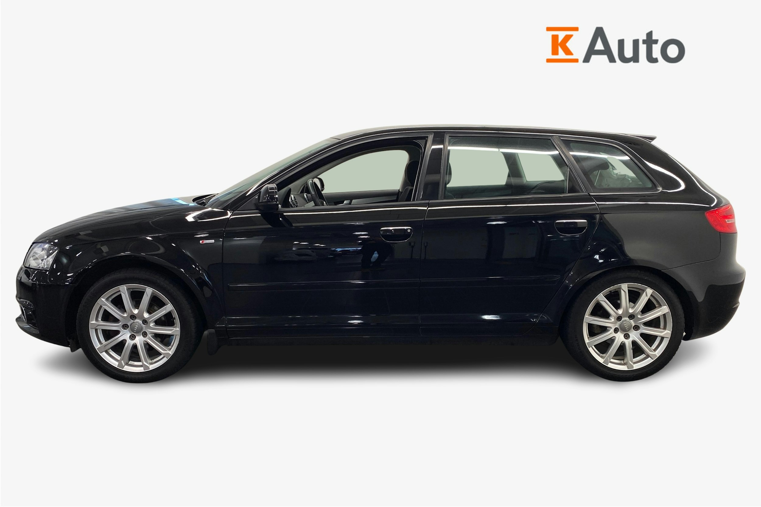 Musta Audi A3 2012 kuva 6.