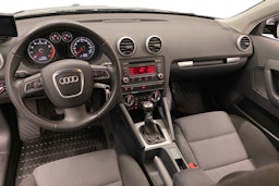 Musta Audi A3 2012 kuva 9.