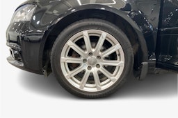 Musta Audi A3 2012 kuva 11.