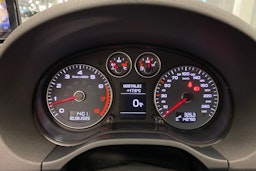 Musta Audi A3 2012 kuva 14.
