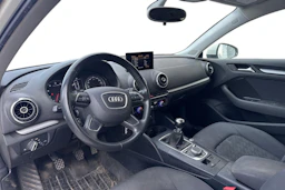 valkoinen Audi A3 2012 kuva 3.