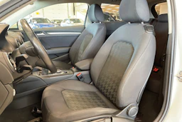 valkoinen Audi A3 2013 kuva 15.