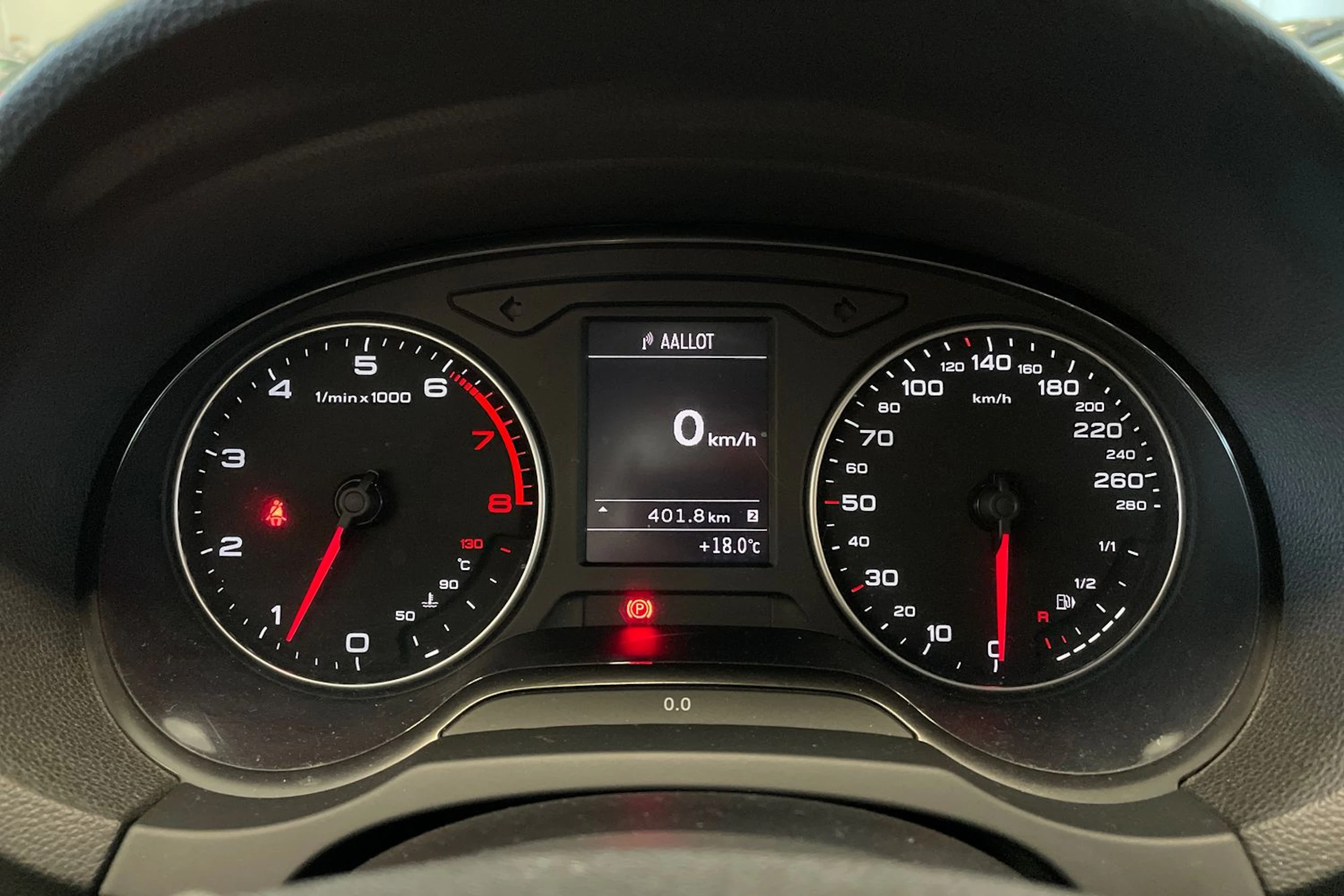 valkoinen Audi A3 2013 kuva 17.