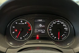valkoinen Audi A3 2013 kuva 17.