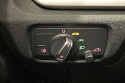 valkoinen Audi A3 2013 kuva 21.