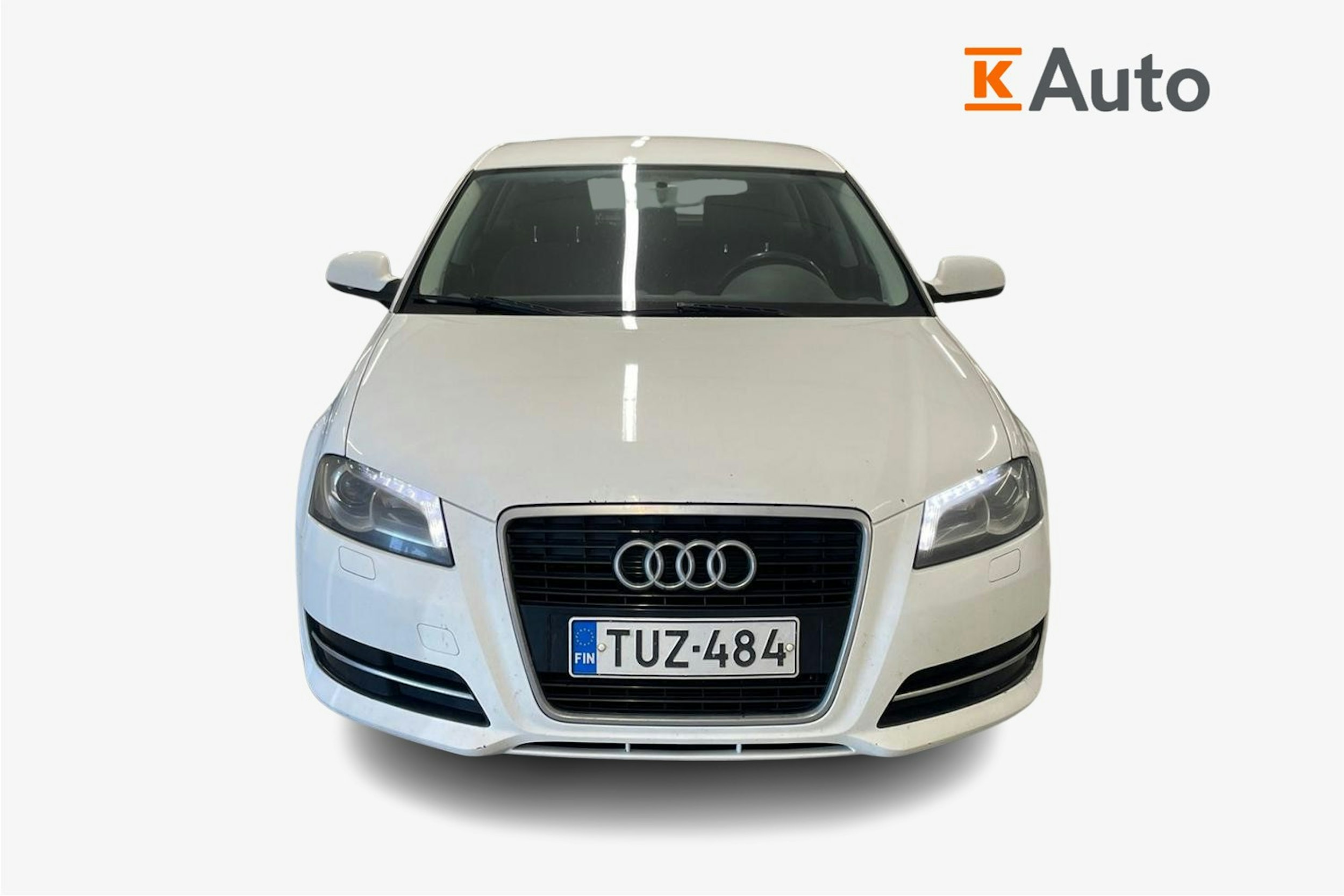 valkoinen Audi A3 2012 kuva 5.