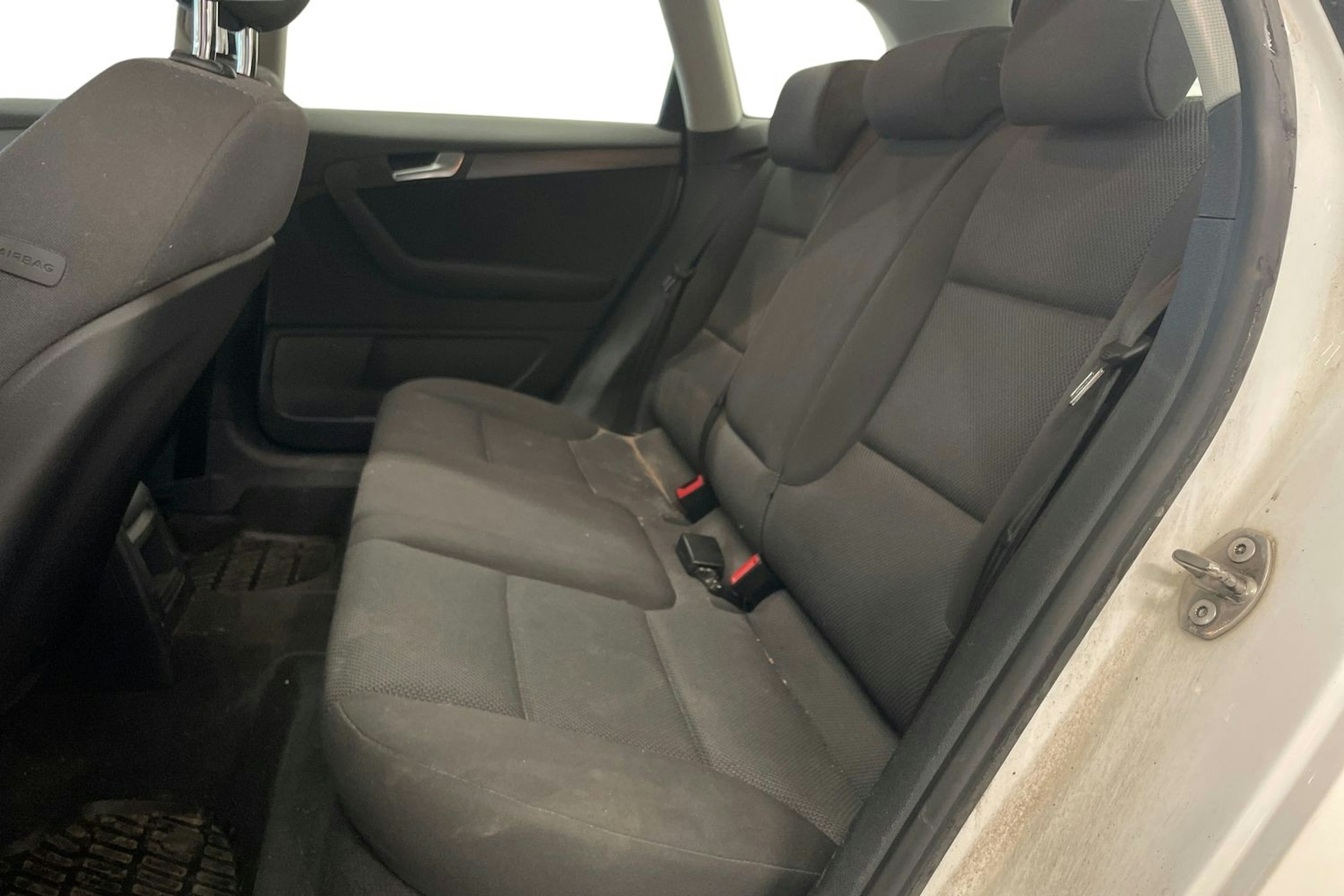 valkoinen Audi A3 2012 kuva 10.