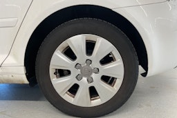 valkoinen Audi A3 2012 kuva 13.