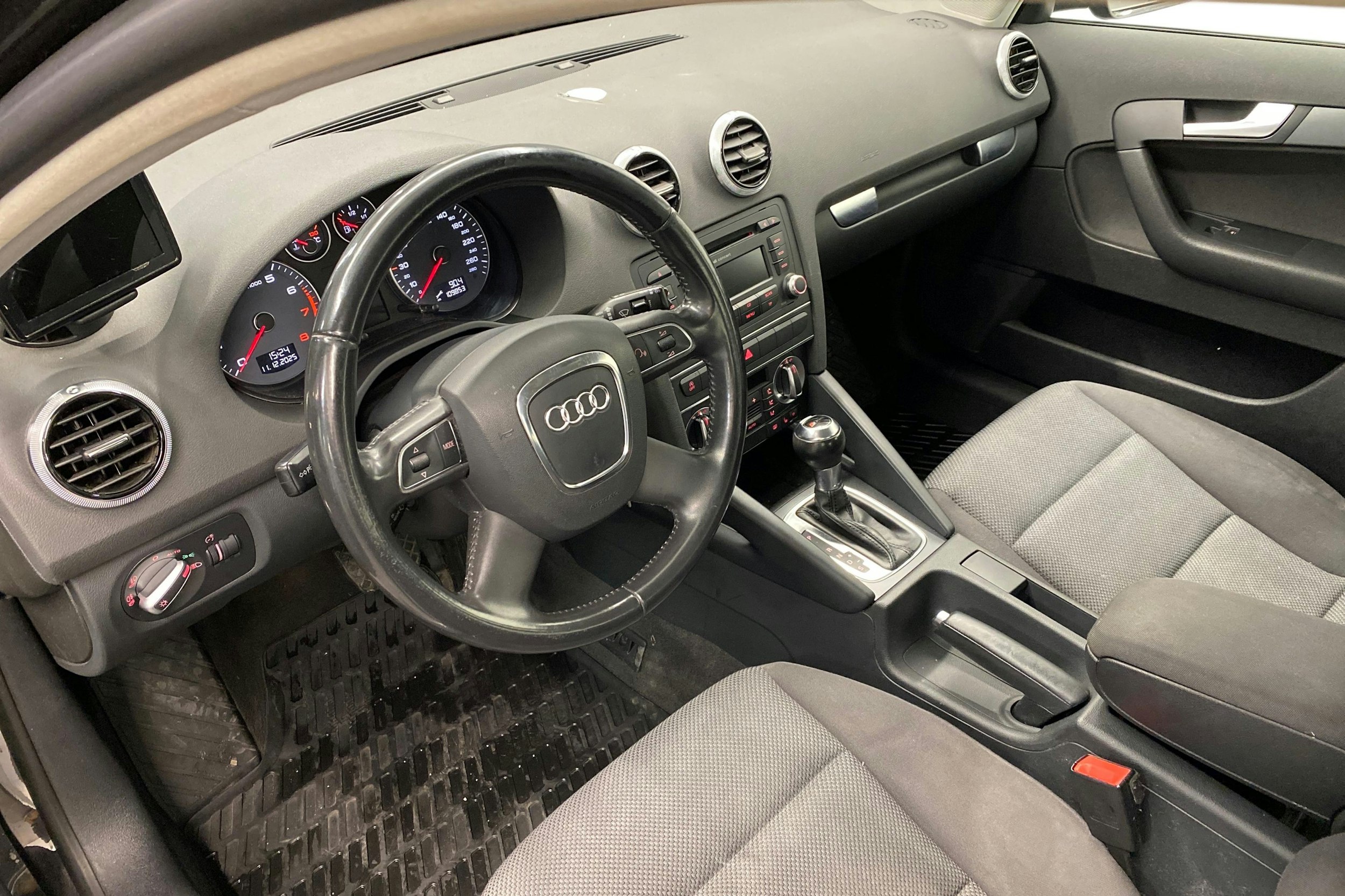 harmaa Audi A3 2012 kuva 7.