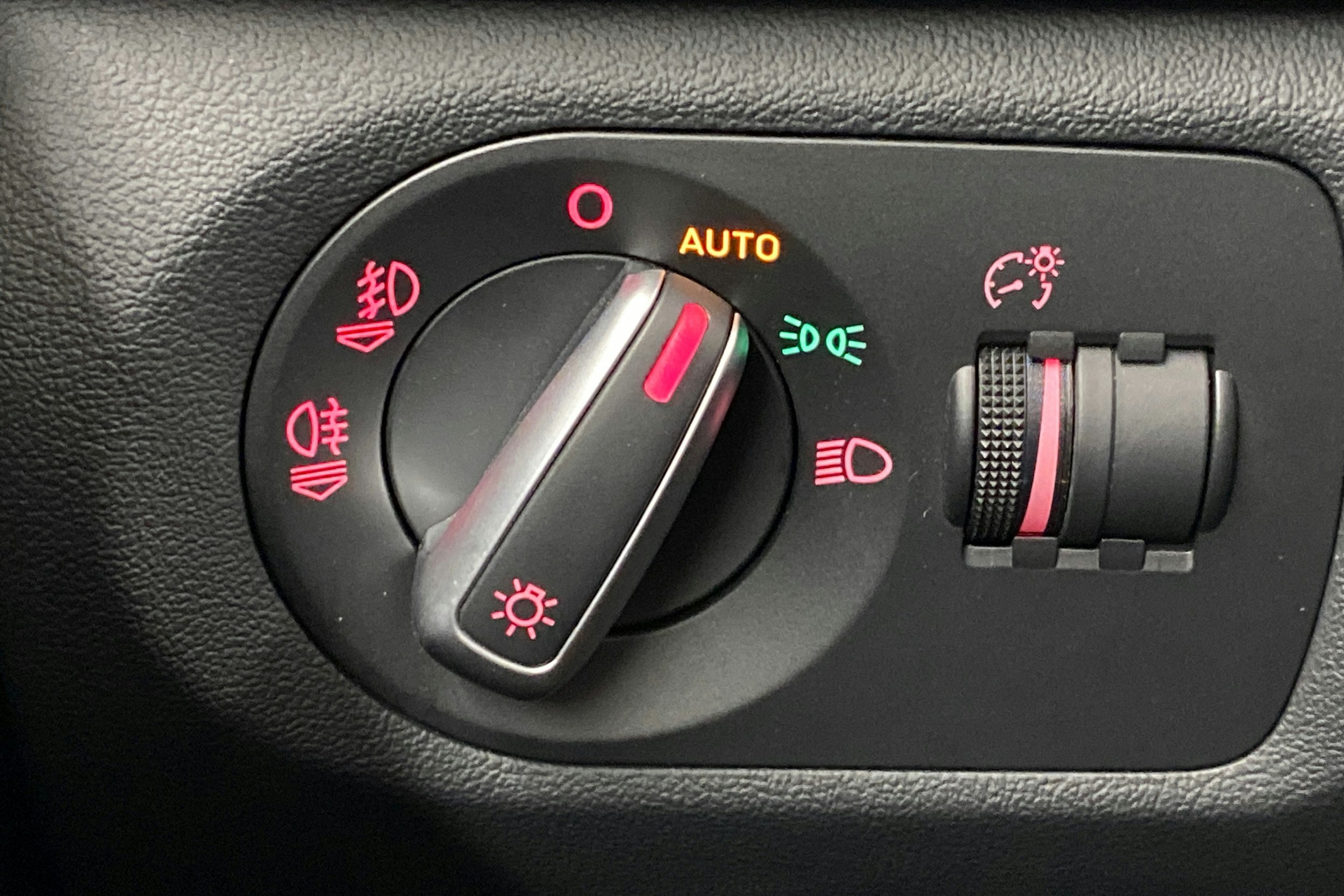 harmaa Audi A3 2012 kuva 18.