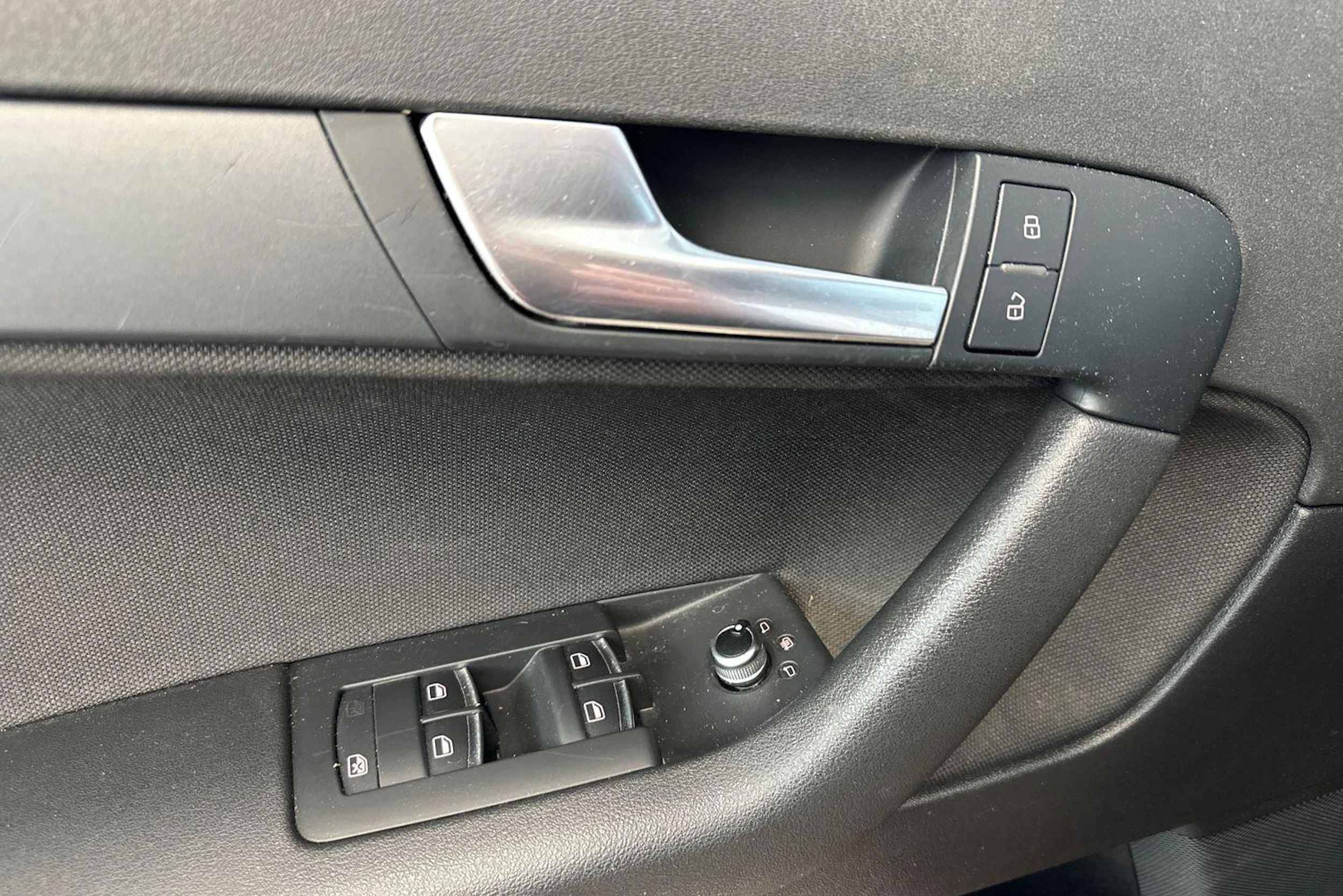 Punainen Audi A3 2012 kuva 11.