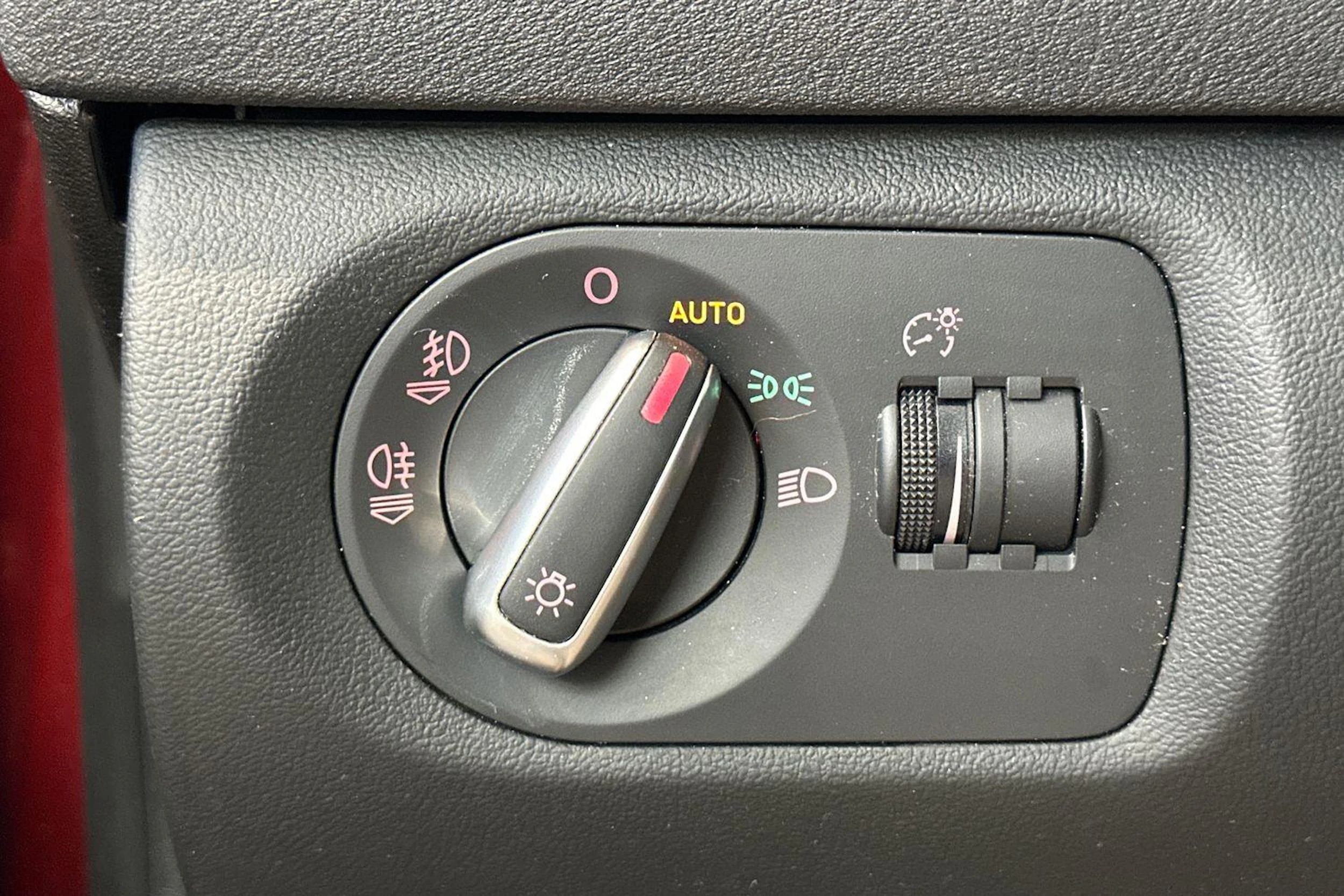 Punainen Audi A3 2012 kuva 12.