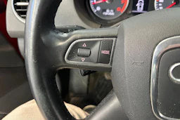 Punainen Audi A3 2012 kuva 15.