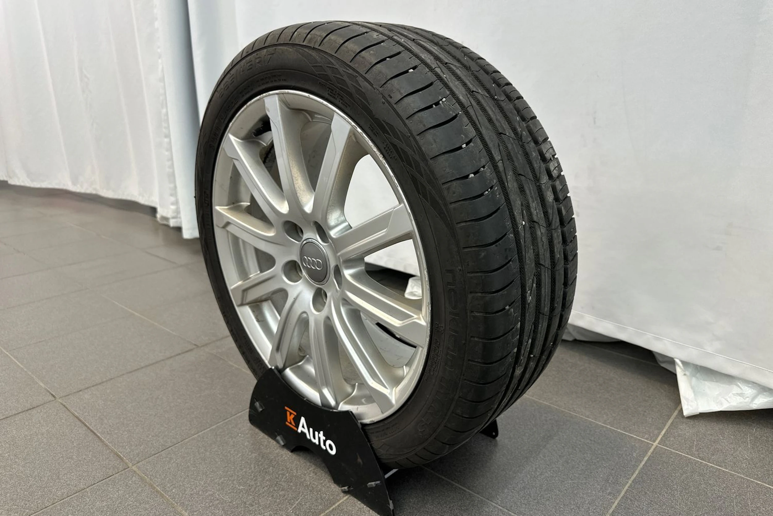 Punainen Audi A3 2012 kuva 21.