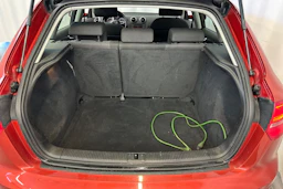 Punainen Audi A3 2012 kuva 24.