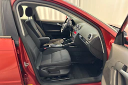 Punainen Audi A3 2012 kuva 26.