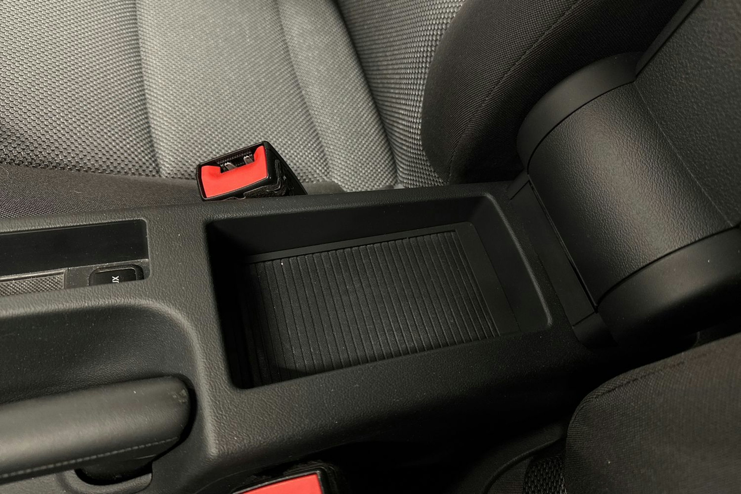Valkoinen Audi A3 2012 kuva 24.