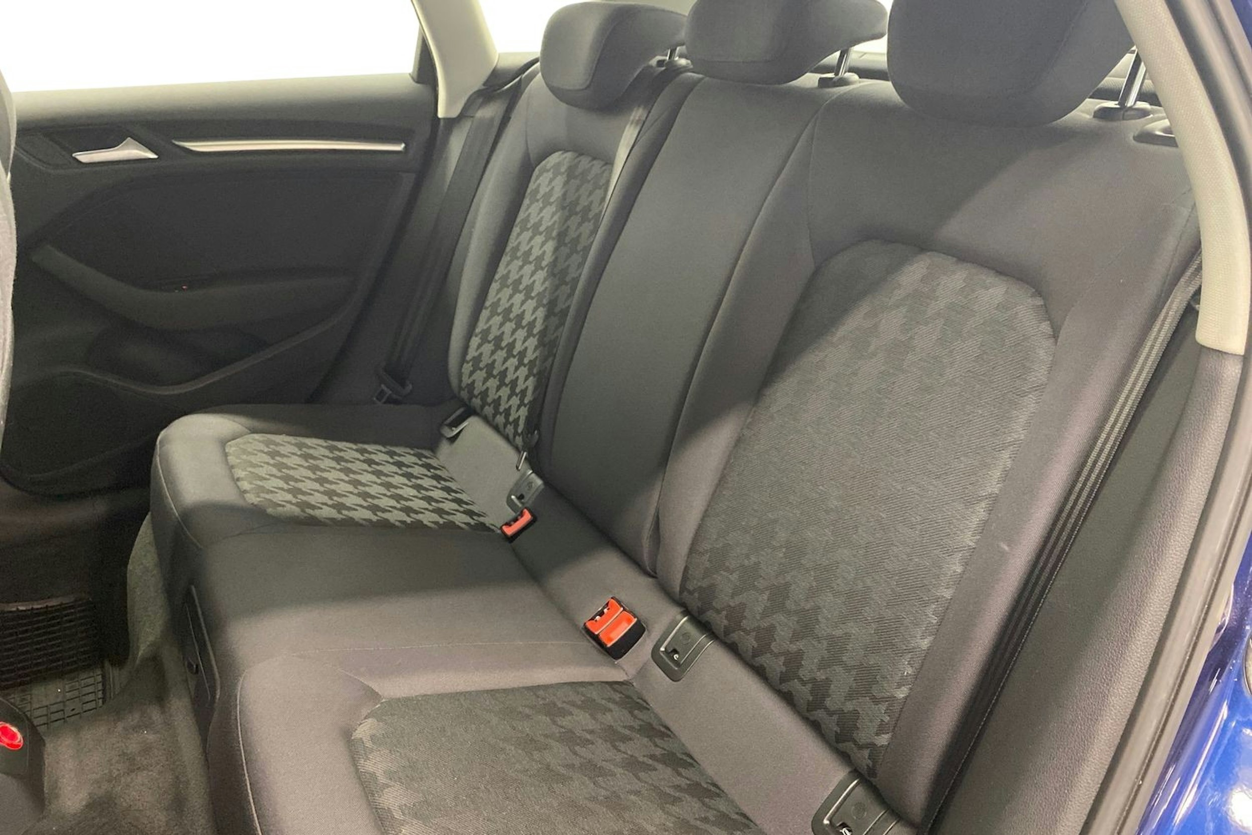 sininen Audi A3 2013 kuva 10.