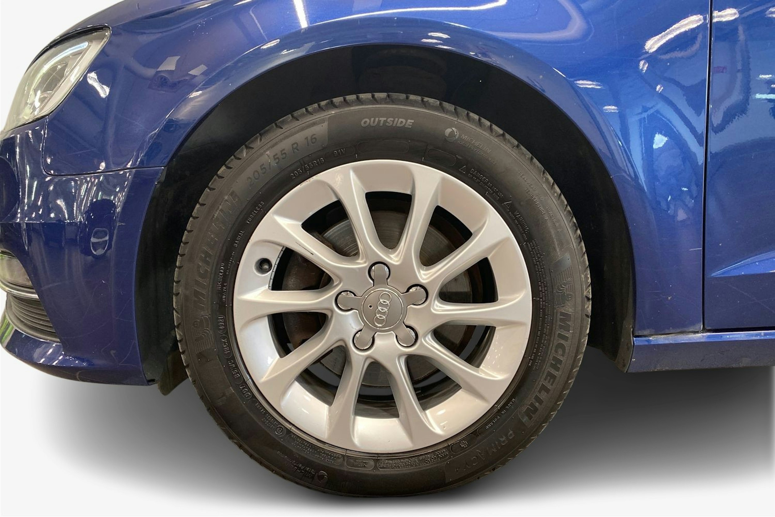 sininen Audi A3 2013 kuva 11.
