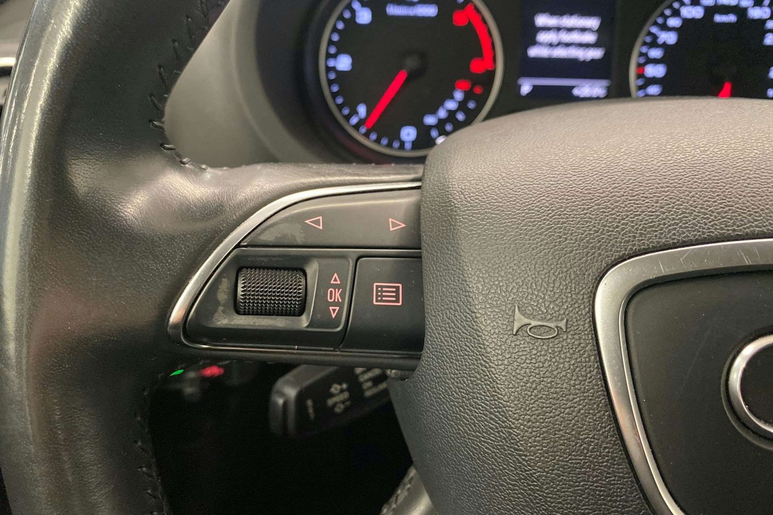 sininen Audi A3 2013 kuva 17.