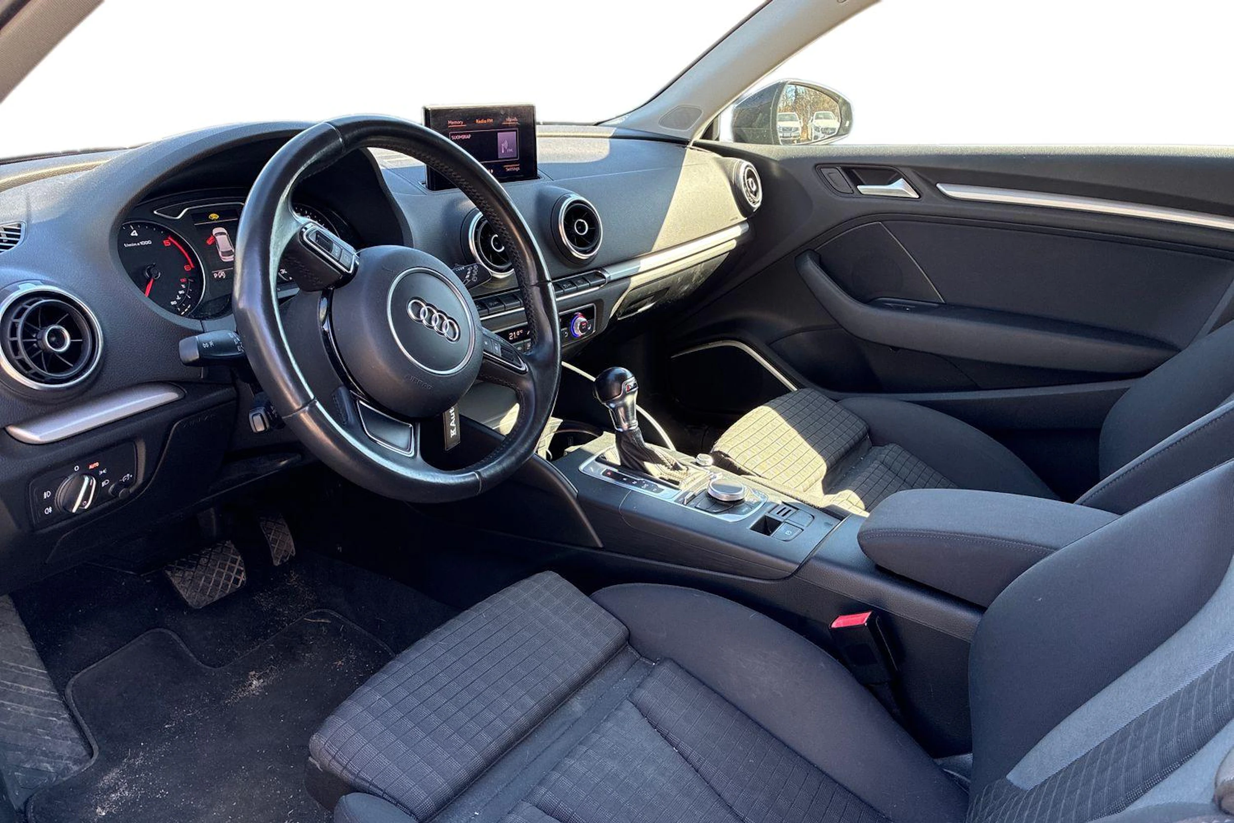 musta Audi A3 2013 kuva 3.