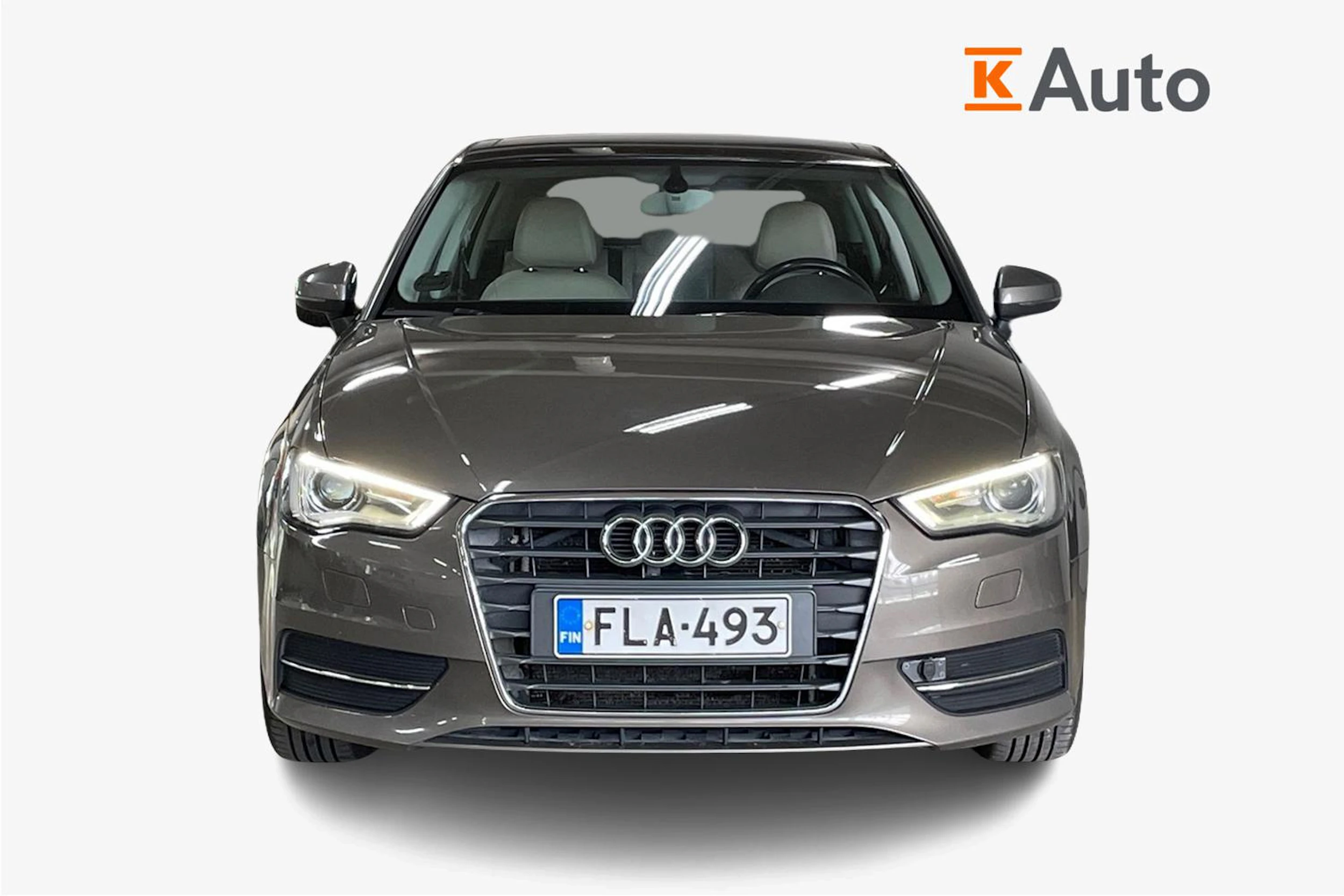 Harmaa Audi A3 2013 kuva 4.