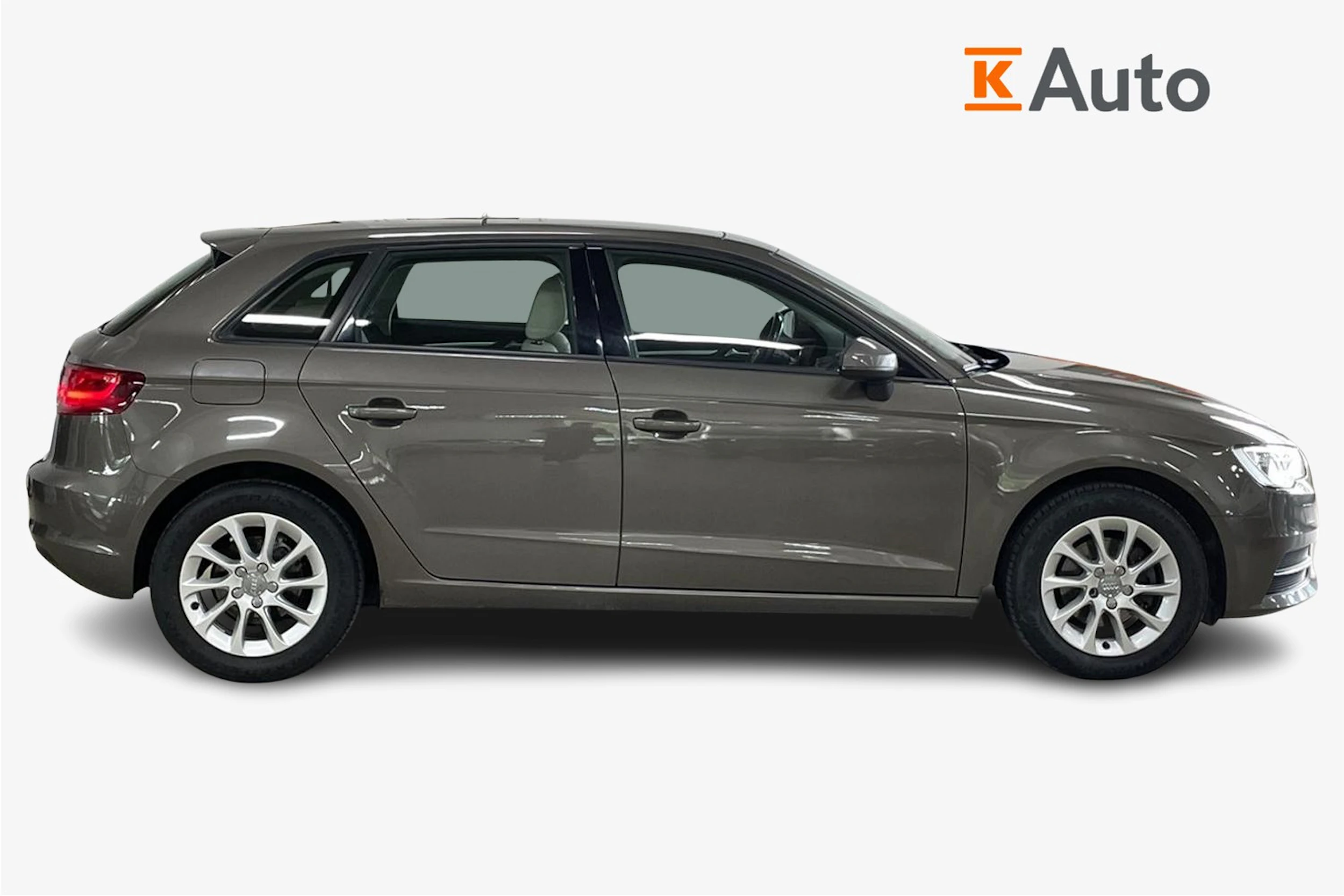 Harmaa Audi A3 2013 kuva 5.