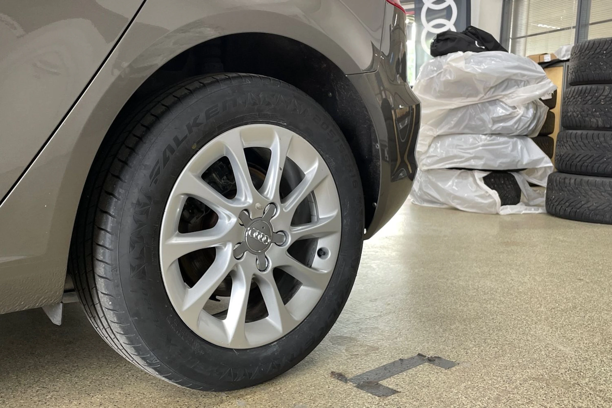 Harmaa Audi A3 2013 kuva 10.