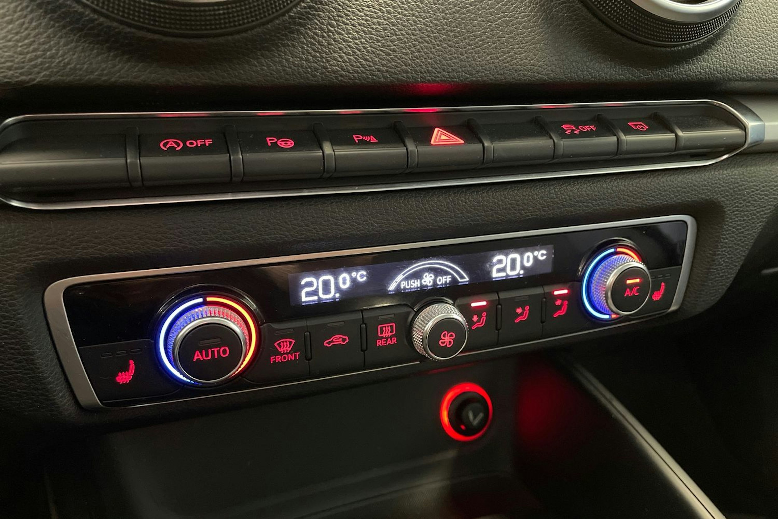 hopea Audi A3 2013 kuva 18.
